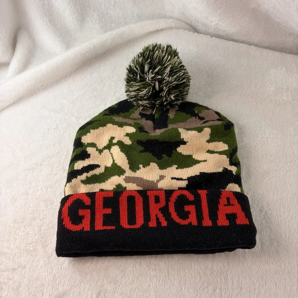 Lot of 3 Winter Beanie Hats Georgia Bulldogs Camo Deer Stag Plain Black Unisex